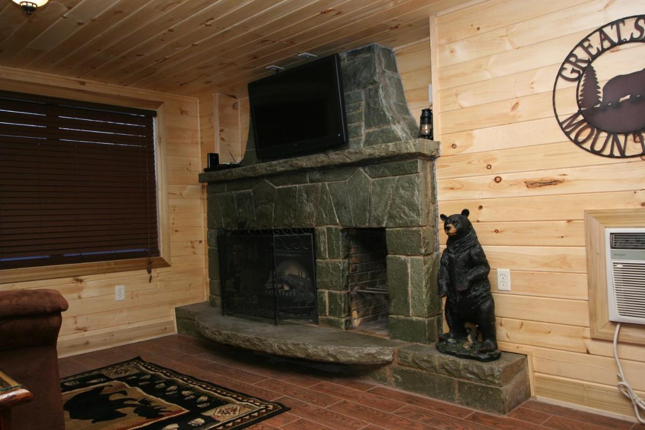 Cupid'S Cabin Gatlinburg Exterior photo